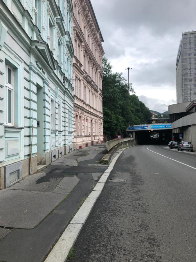 Apartamento Apartman Hanna Karlovy Vary Exterior foto